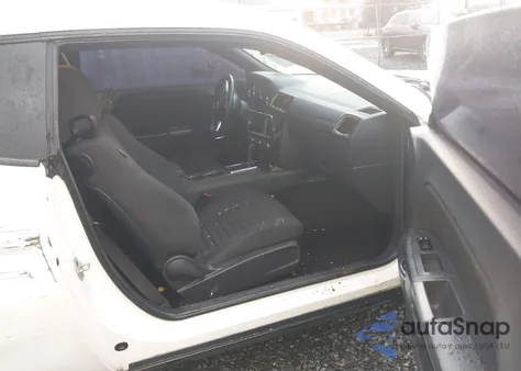 2011 Dodge Challenger R/T z USA, uszkodzony, nr VIN 2B3CJ5DT1BH569953